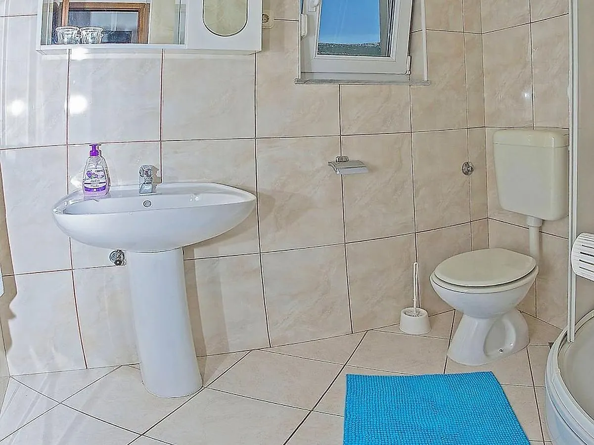 Apartments Damir Kastel Stafilic